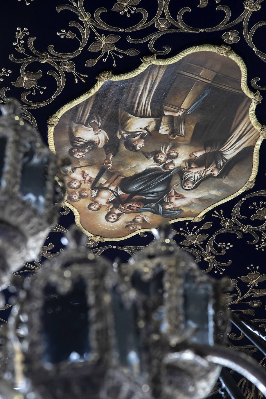 Fotos: El palio de la Virgen del Mayor Dolor en su Soledad de Córdoba luce nuevas proporciones