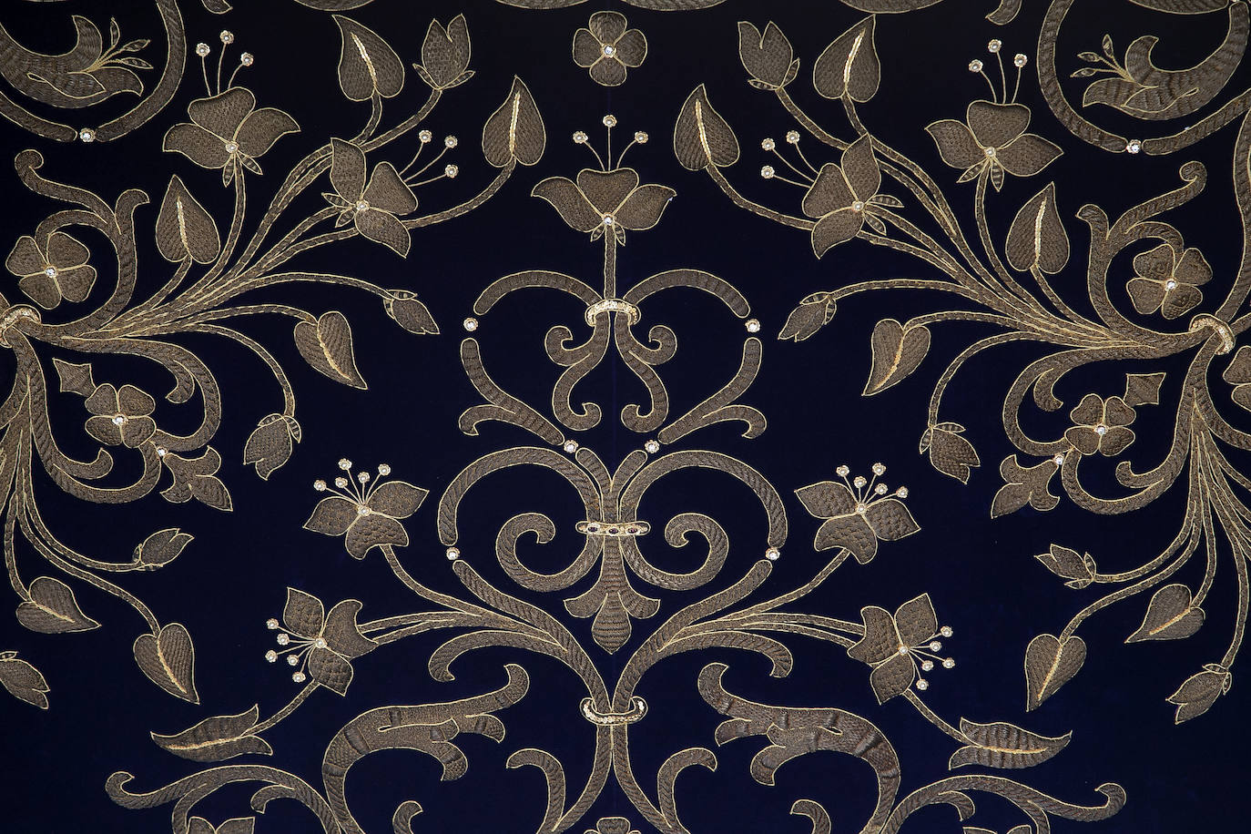 Fotos: El palio de la Virgen del Mayor Dolor en su Soledad de Córdoba luce nuevas proporciones