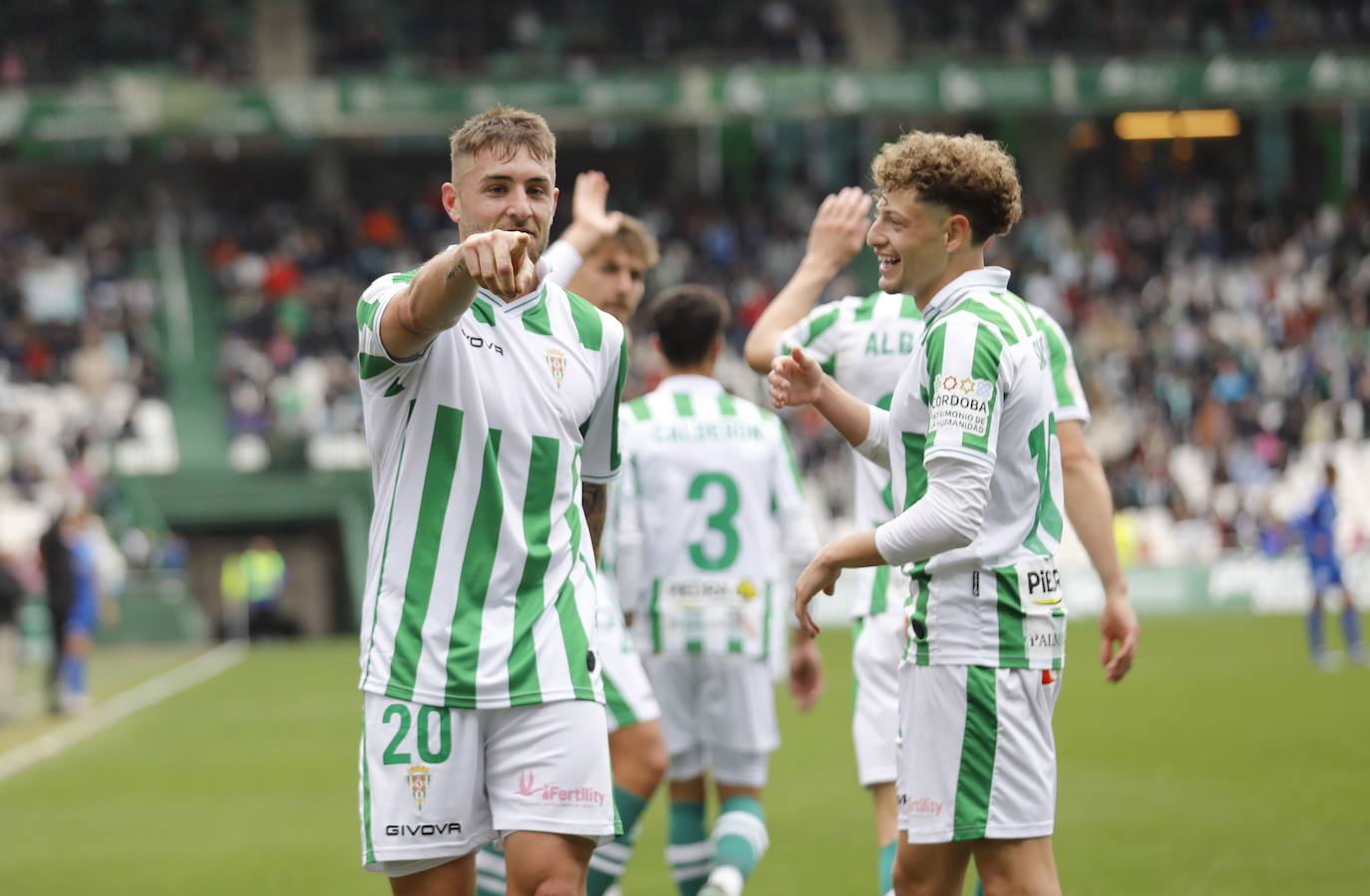 Fotos: la plácida victoria del Córdoba CF contra el Melilla
