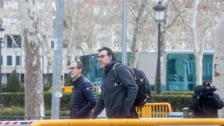 Joseba García, hermano de Koldo, a su salida de la Audiencia Nacional