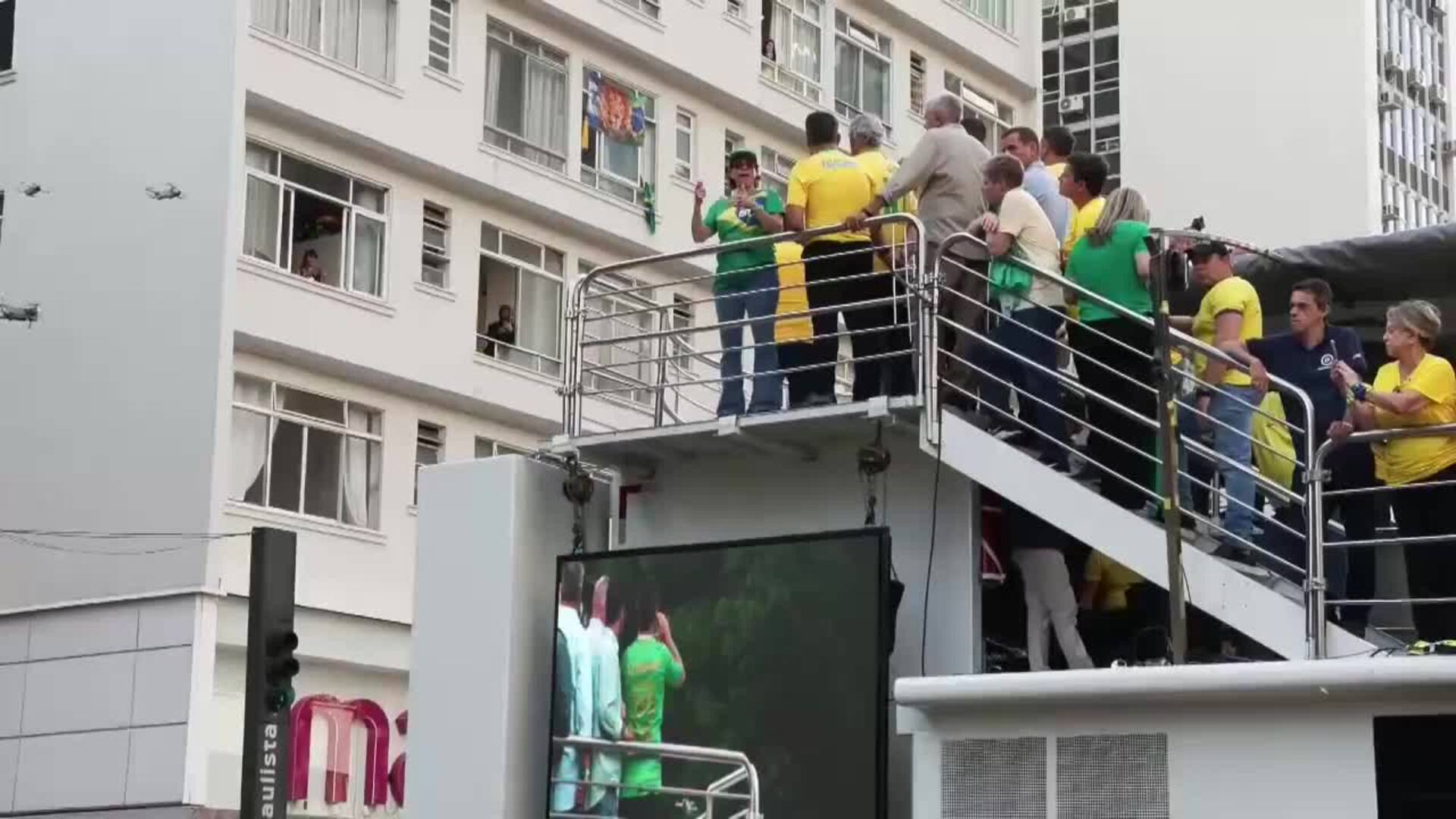 Bolsonaro niega las acusaciones de intento de golpe de Estado en Brasil