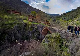 La Diputación de Córdoba recuperará el histórico puente Mocarra de Espiel