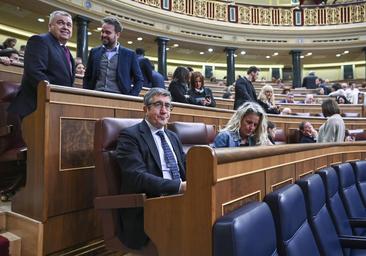 El PSOE suspende de militancia a Ábalos tras negarse a entregar su acta de diputado