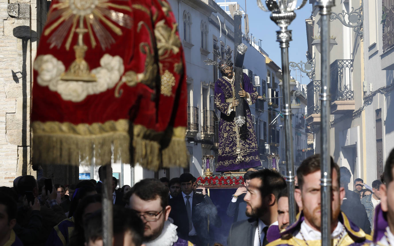 Fotos: El emocionante vía crucis de Jesús del Calvario a la Catedral de Córdoba por sus tres siglos