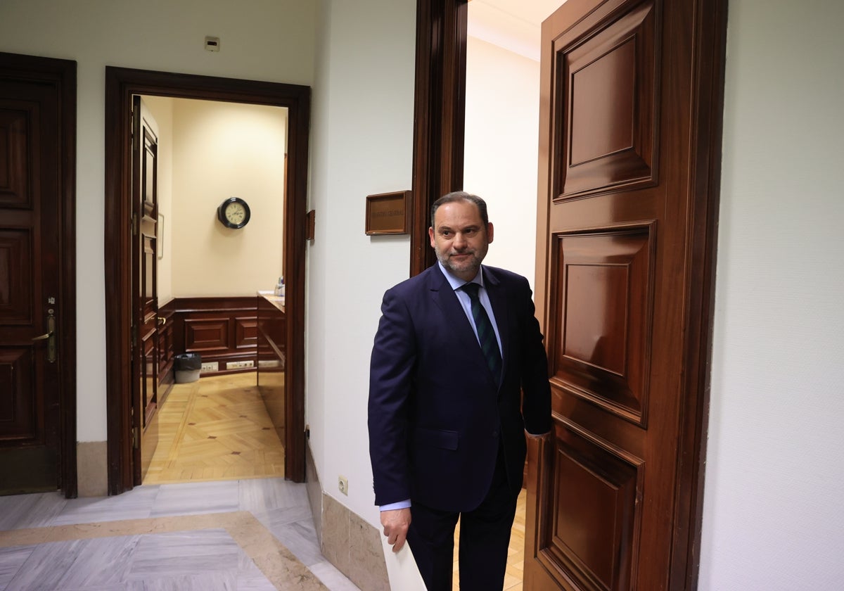 José Luis Ábalos, tras formalizar su paso al Grupo Mixto