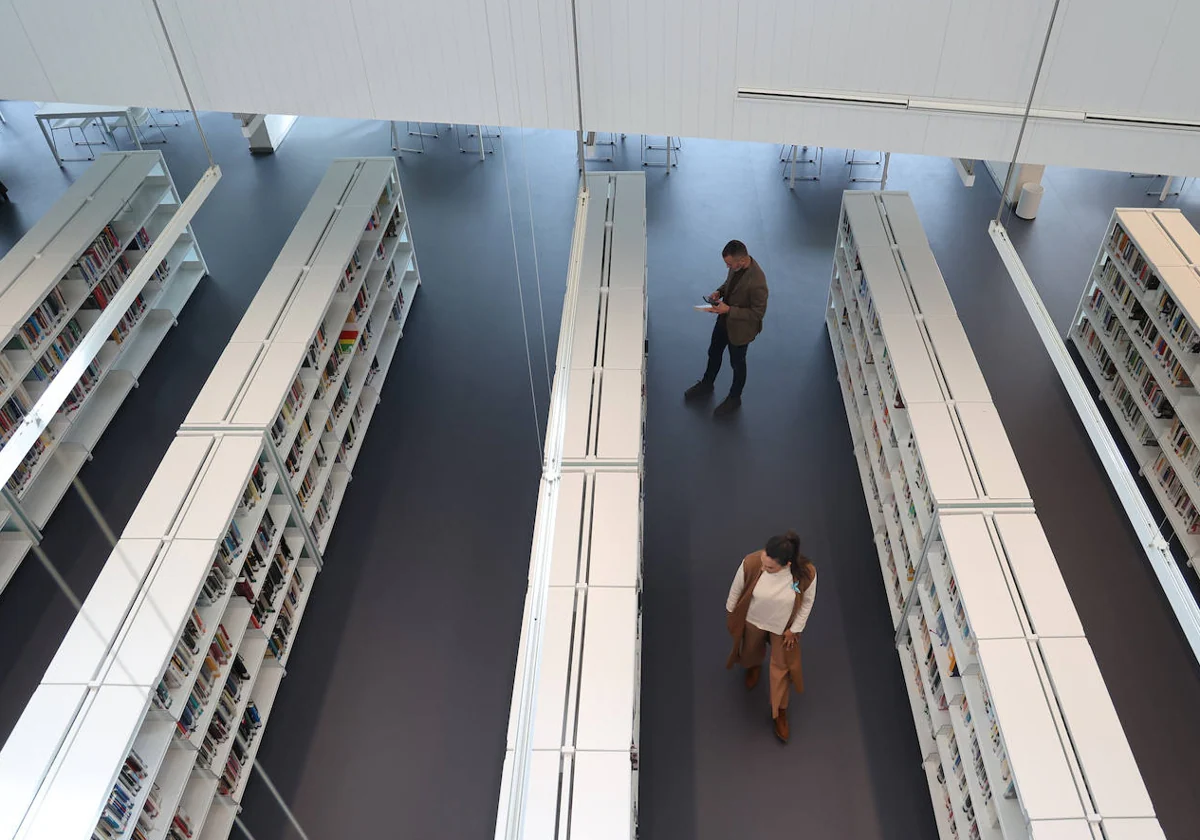 Una de las salas de la nueva Biblioteca Grupo Cántico