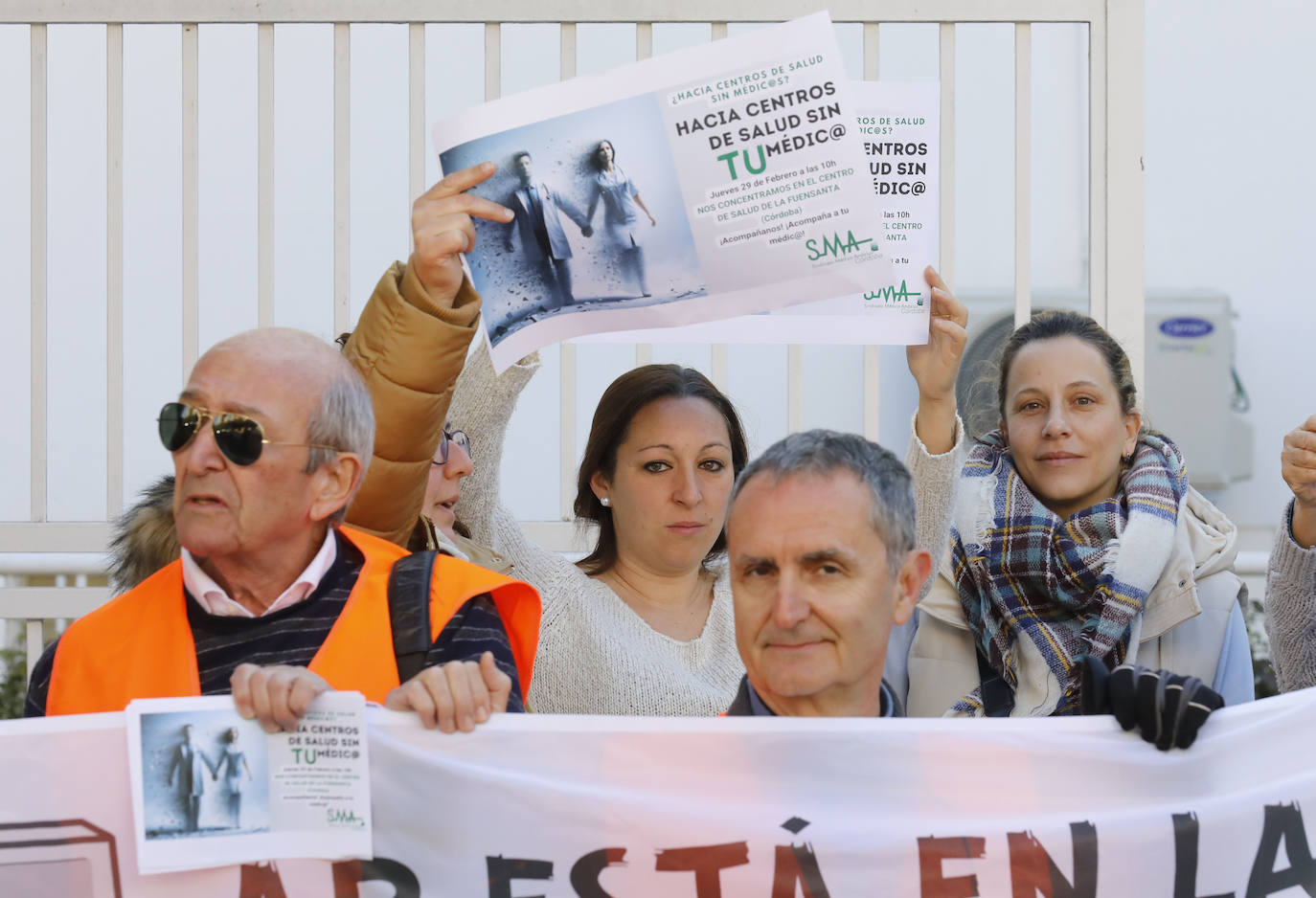 Fotos: Médicos de Córdoba se concentran para exigir mejoras en Atención Primaria