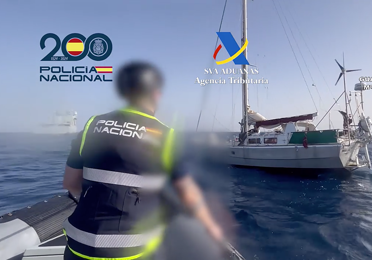 Abordaje del velero rumbo a Canarias con 200 kilos de cocaína