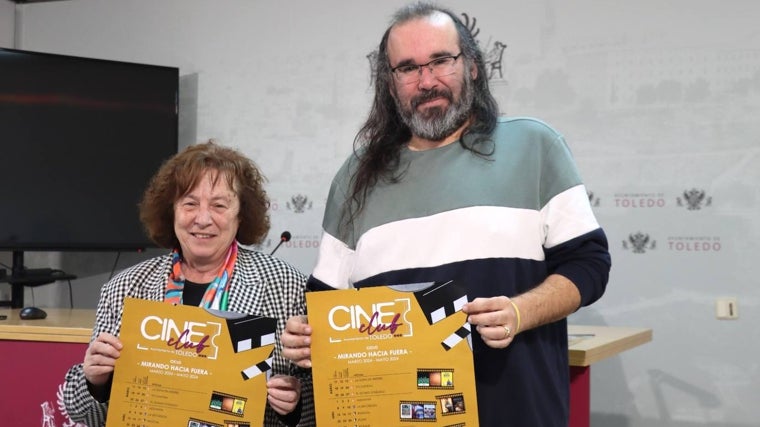 Ana Pérez y Gabriel Castaño durante la presentación del Cineclub municipal