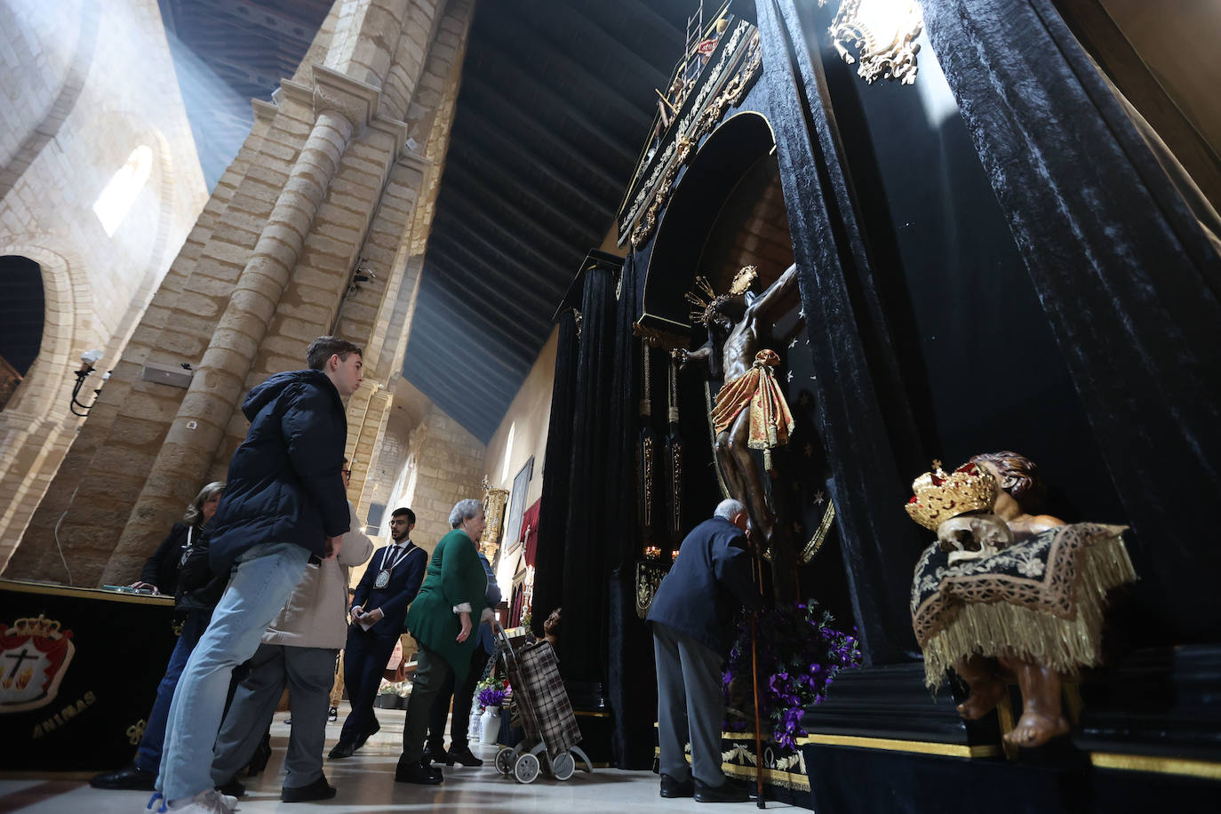 Fotos: la honda tradición del primer viernes de marzo en Córdoba
