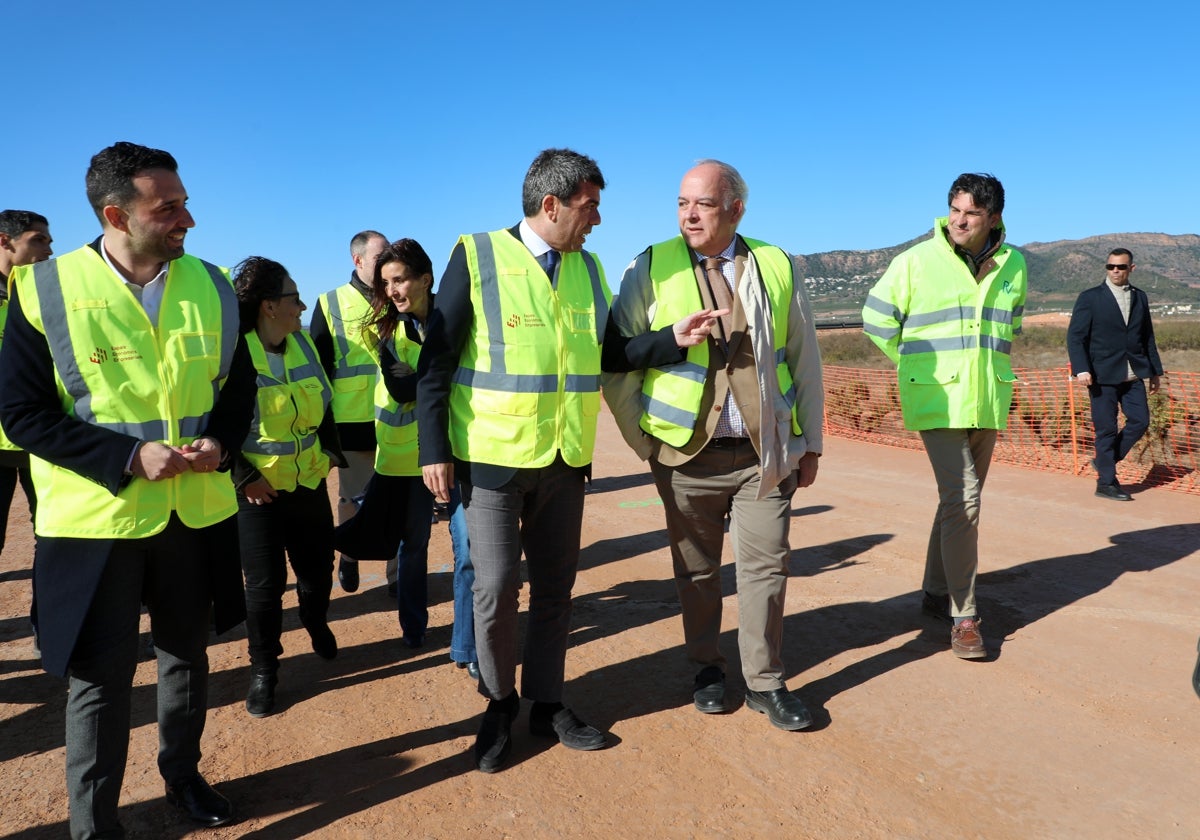 El presidente Carlos Mazón visita las obras de la primera fase de la Plataforma Intermodal de Parc Sagunt