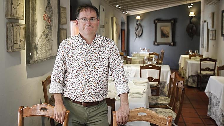 Miguel Cabezas posa para ABC En Casa Pepe de la Judería