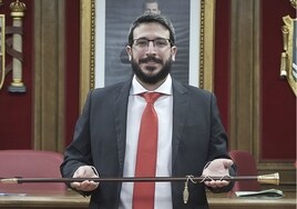 Azuqueca ya tiene nuevo alcalde: Miguel Óscar Aparicio sustituye a José Luis Blanco