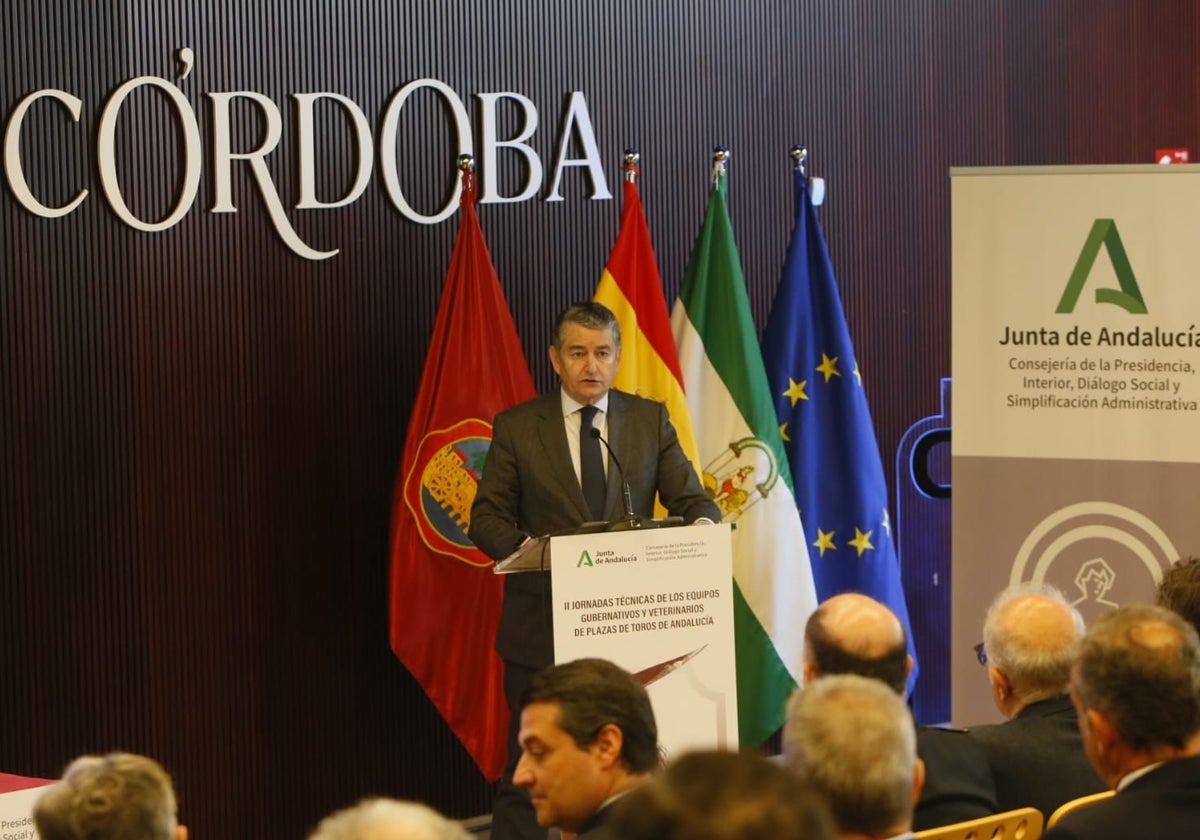 El consejero de Presidencia, Antonio Sanz, en la inauguración de las jornadas en Córdoba