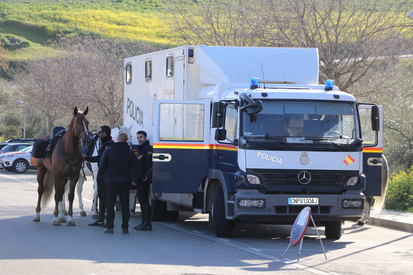 Fotos: así ha sido la búsqueda del hombre de 83 años desaparecido en Lucena
