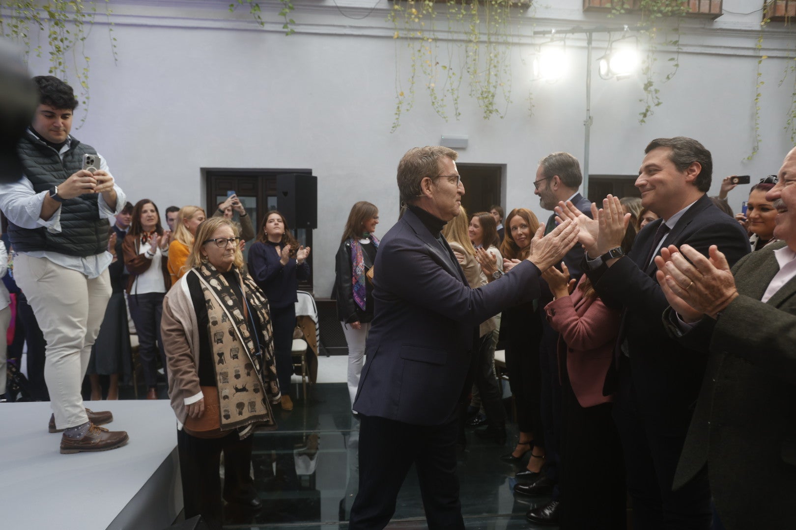 Fotos: el acto de Feijóo y el PP en Córdoba por el Día de la Mujer