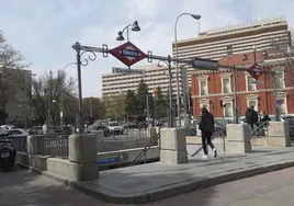 Seis nuevas estaciones de Metro de Madrid tendrán ascensores directos de la calle al andén