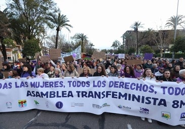 Fotos: la nutrida manifestación del Día de la Mujer
