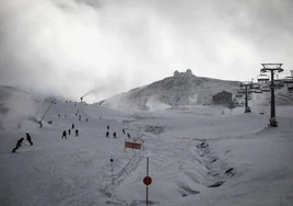 La temporada de esquí en Sierra Nevada finalizará el 28 de abril