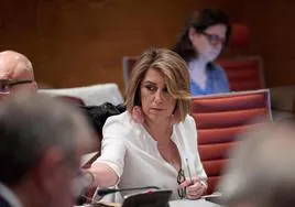 Feministas del PSOE como Susana Díaz o Amelia Valcárcel piden expulsar a socialistas que recurran a la prostitución