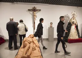 Los 'Maestros del arte sacro', reunidos en una exposición en la Escuela Mateo Inurria de Córdoba