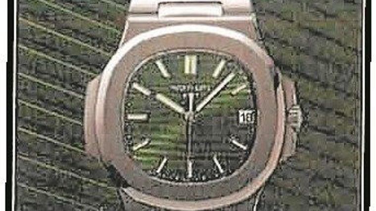 El mensaje intercambiado preguntando si podía encontrar este reloj