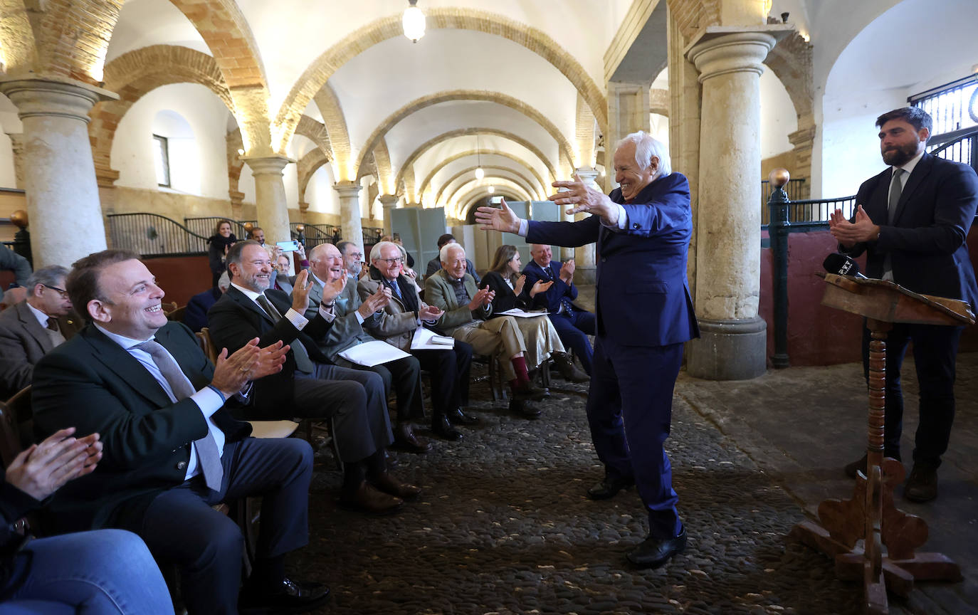 Fotos: el acto de presentación del premio que impulsa El Cordobés para defender la Tauromaquia