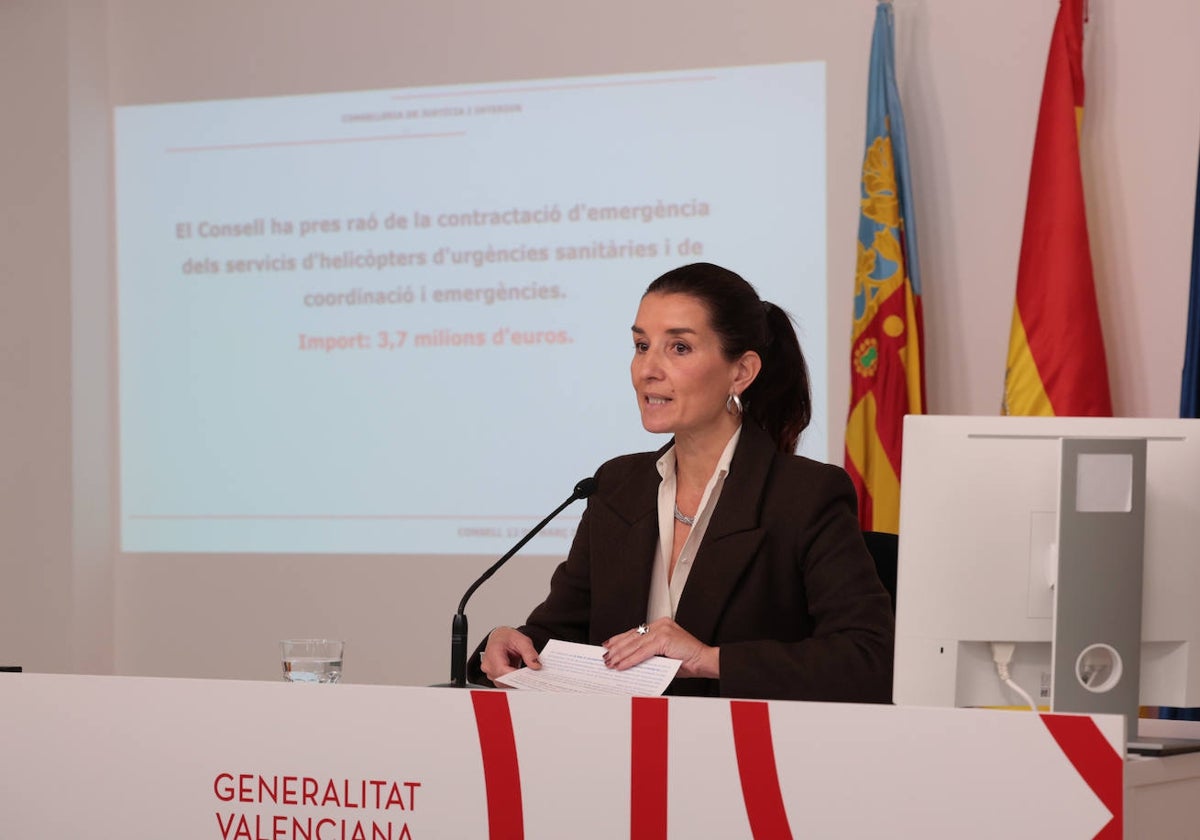 Imagen de la portavoz y consellera de Hacienda, Ruth Merino, este martes en rueda de prensa
