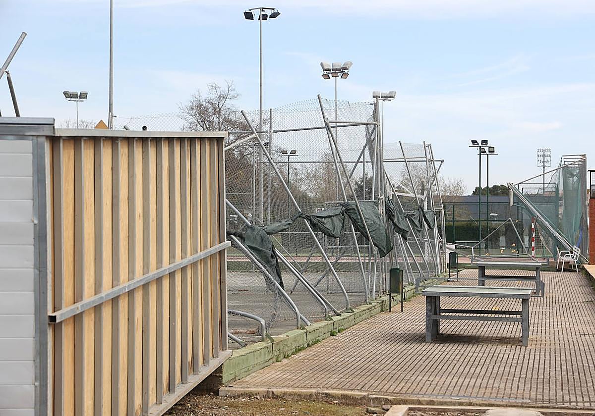 Fotos: en imágenes, los destrozos del tornado en las instalaciones de Ucodeporte en Córdoba