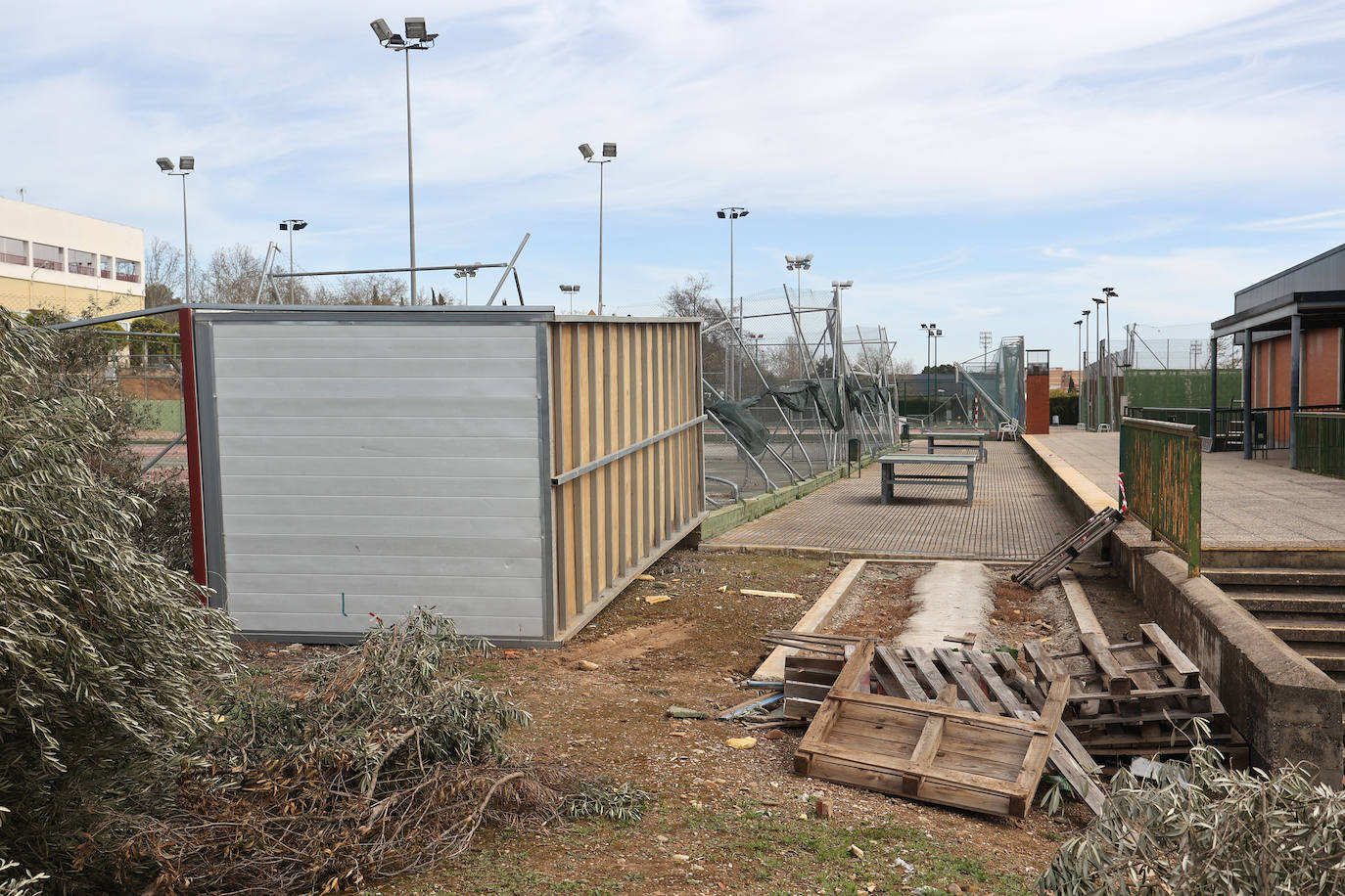 Fotos: en imágenes, los destrozos del tornado en las instalaciones de Ucodeporte en Córdoba
