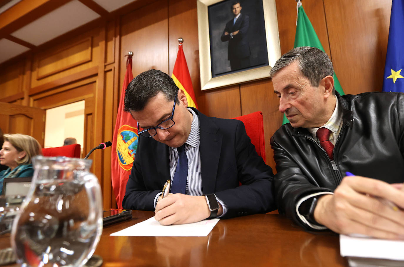 Fotos: el Pleno del Ayuntamiento de Córdoba