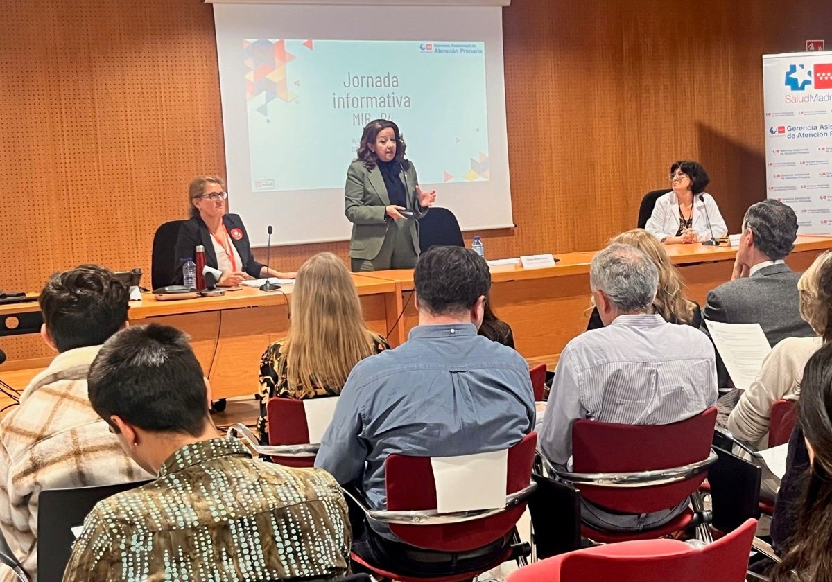 Fátima Matute, durante la presentación a los MIR de las nuevas condiciones laborales en Atención Primaria