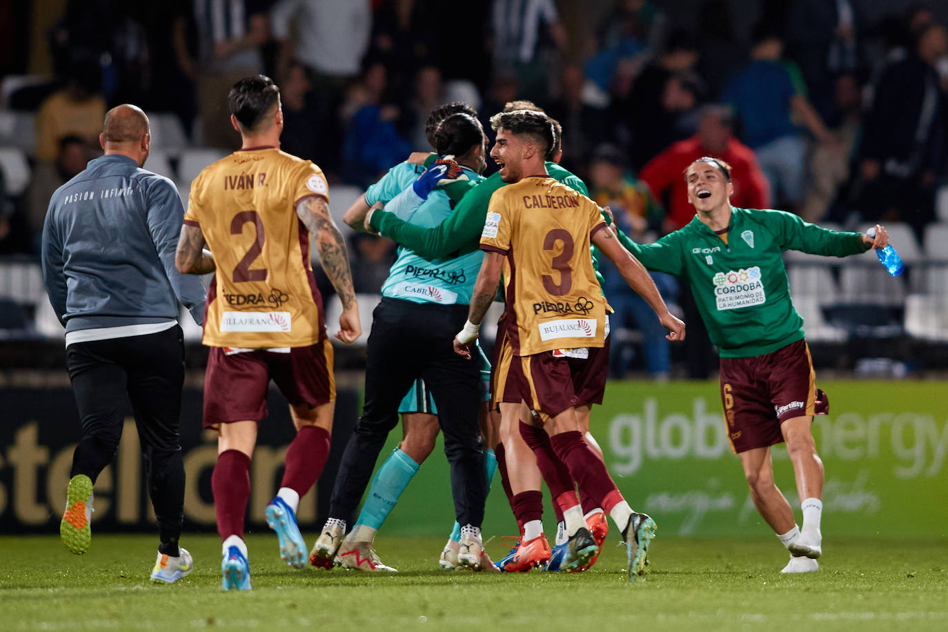 Fotos: el emocionante y trepidante triunfo del Córdoba ante el Castellón