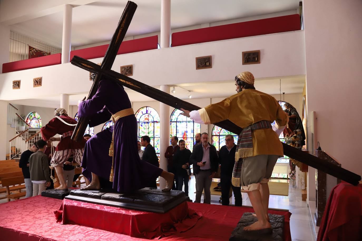 Fotos: Las Tres Caídas cobra vida en Córdoba con el Cirineo y un sayón