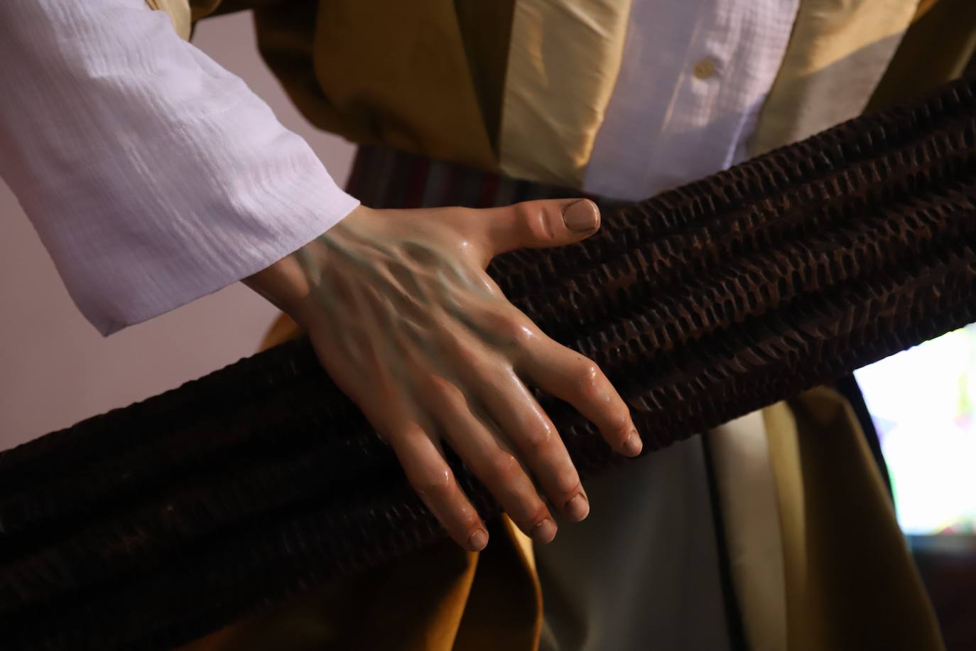 Fotos: Las Tres Caídas cobra vida en Córdoba con el Cirineo y un sayón