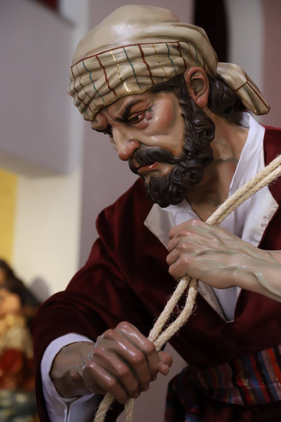 Fotos: Las Tres Caídas cobra vida en Córdoba con el Cirineo y un sayón