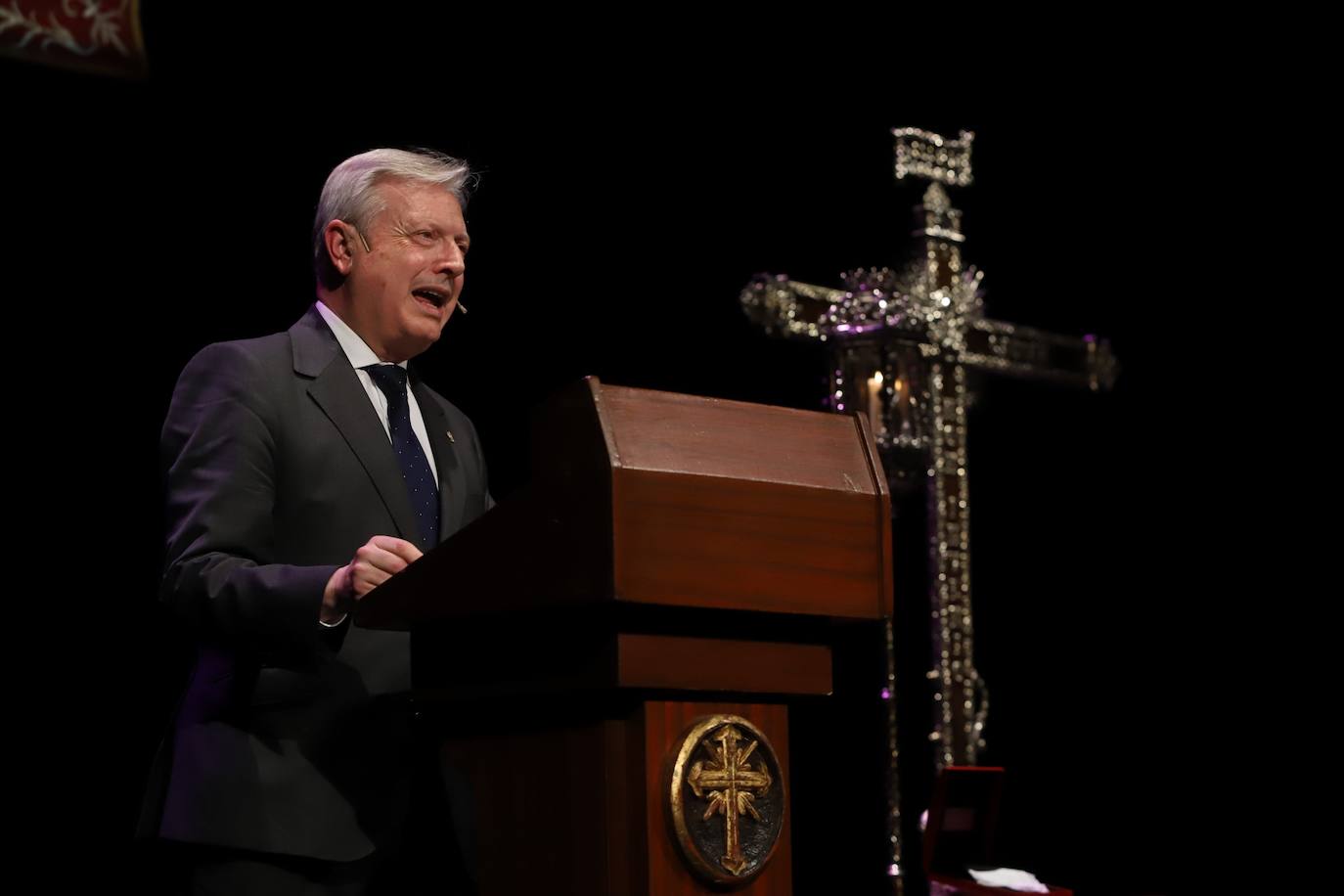 Fotos: el sentido anuncio de Juan José Primo Jurado de la Semana Santa de Córdoba