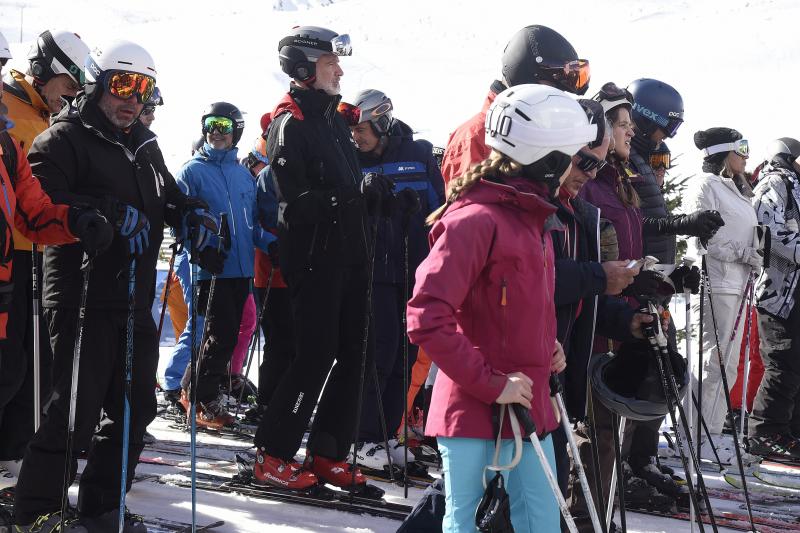 Las imágenes del viaje de esquí del Rey Felipe VI en Formigal