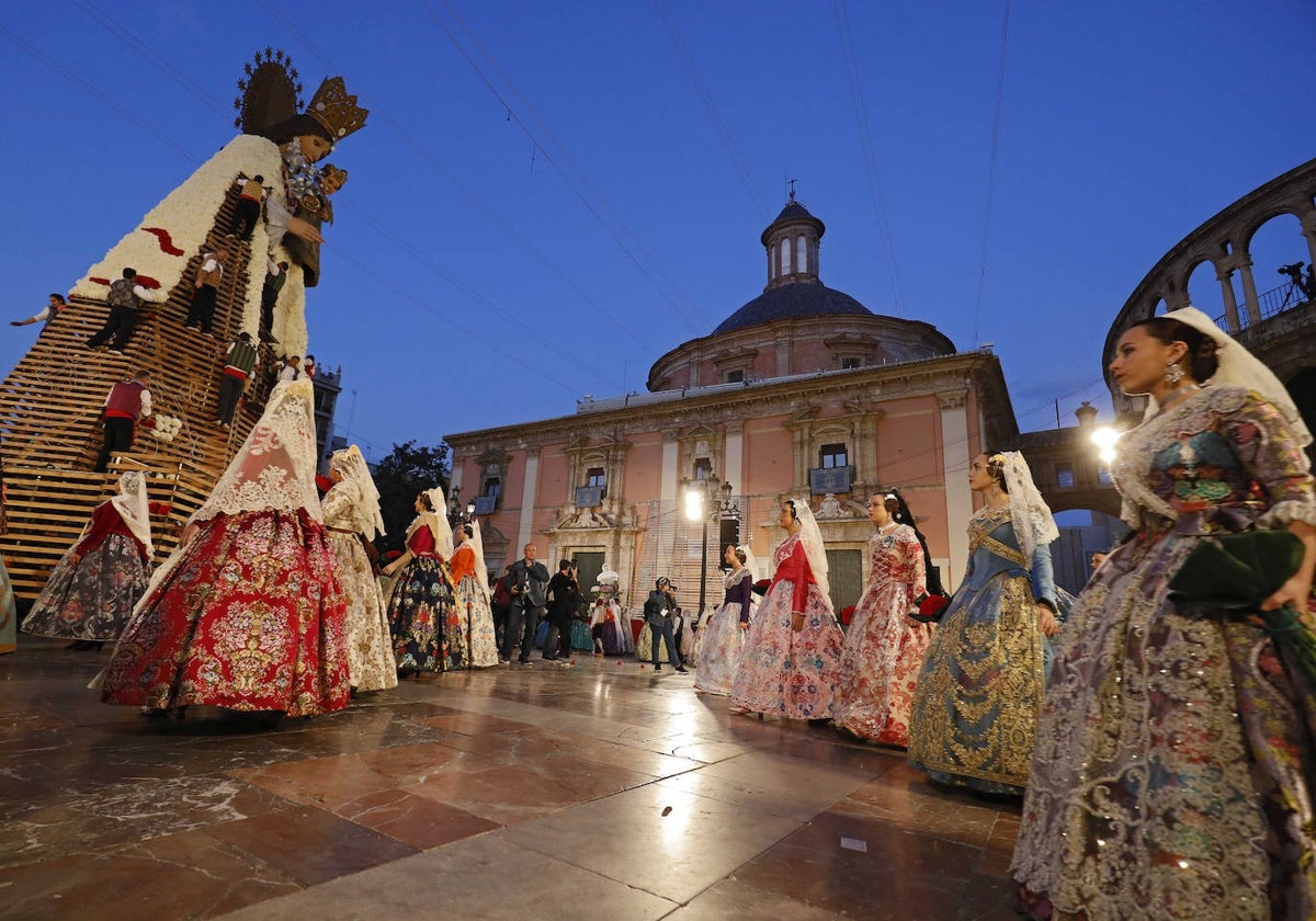 Ofrenda 2024: orden, recorrido y horario del acto más multitudinario de ...