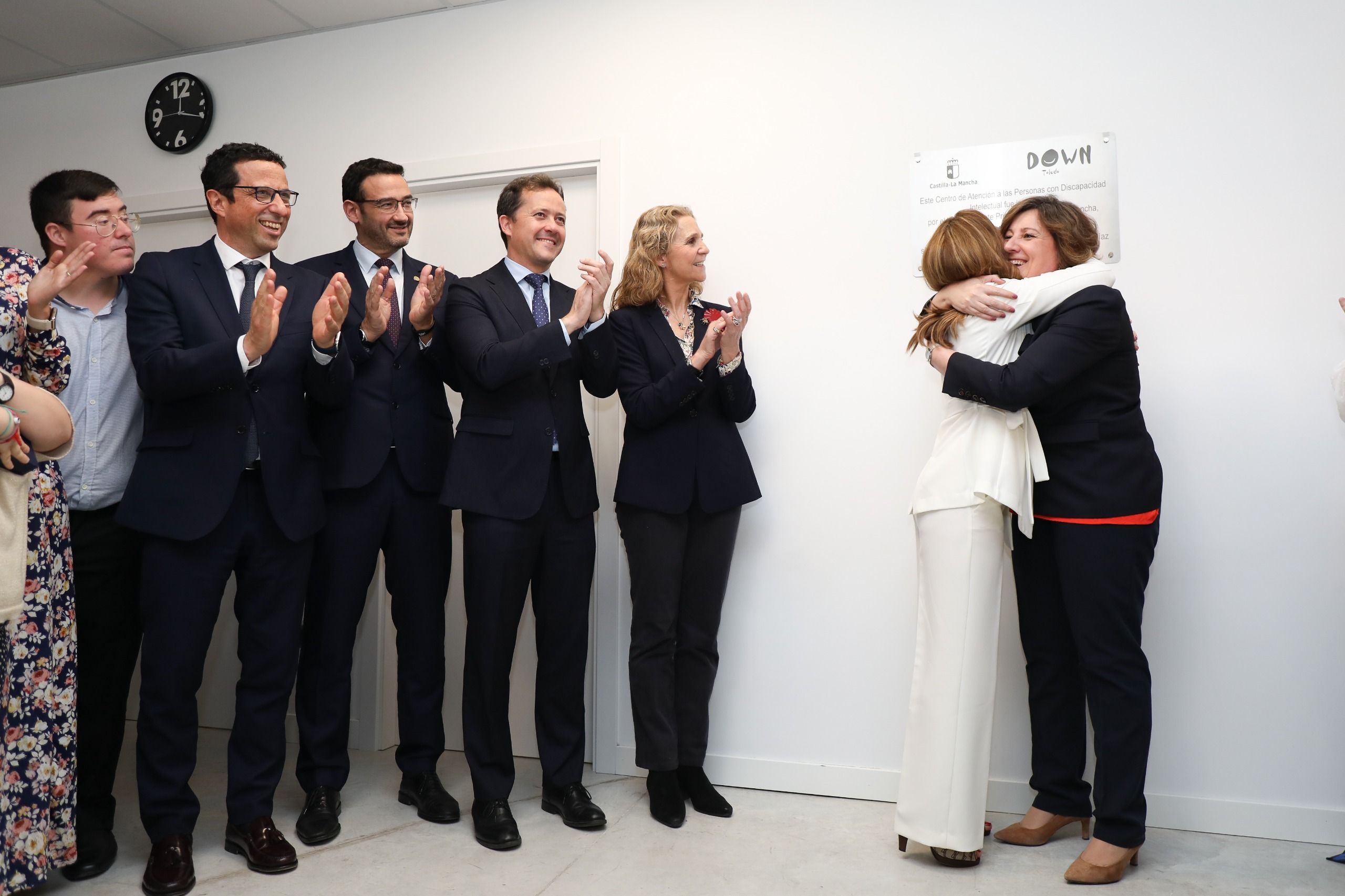 La Infanta Elena, en la inauguración de la sede de DOWN Toledo