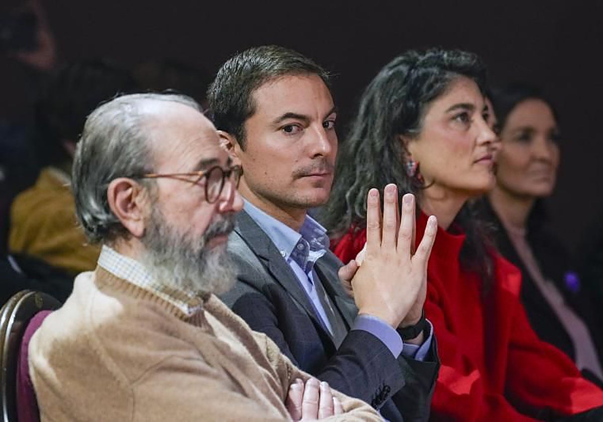 El secretario general del PSOE de Madrid, Juan Lobato, el viernes pasado en la presentación del informe de la llamada 'Comisión ciudadana por la verdad en las residencias de mayores'