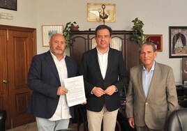Lucena expondrá al público la torá histórica de la Comunidad Judía de Málaga tras su donación al Ayuntamiento