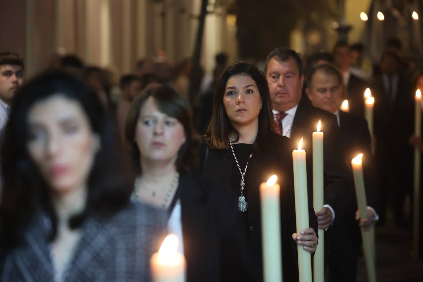Fotos: el solemne traslado de las imágenes de la Sentencia a su nueva casa de hermandad en Córdoba