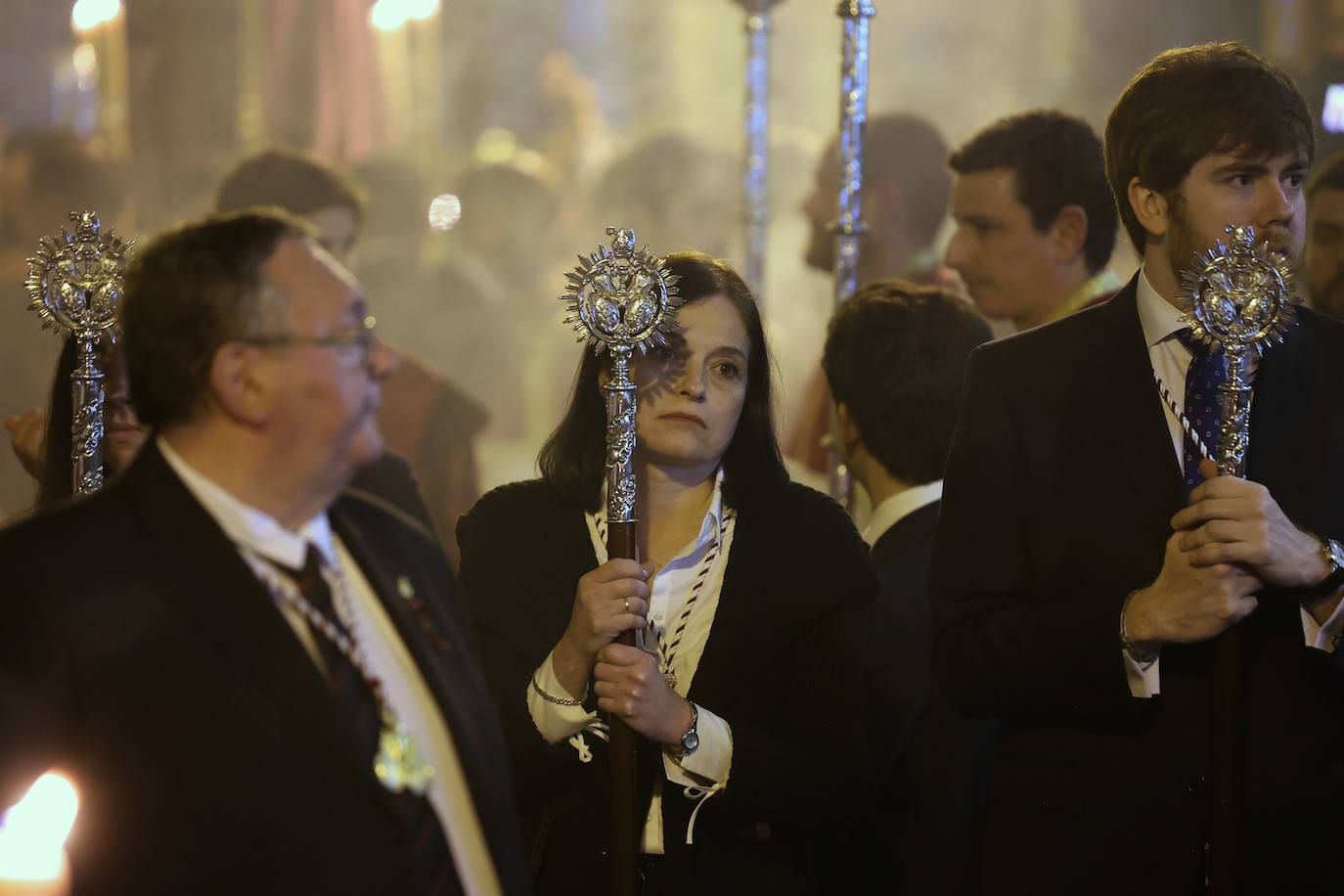 Fotos: el solemne traslado de las imágenes de la Sentencia a su nueva casa de hermandad en Córdoba