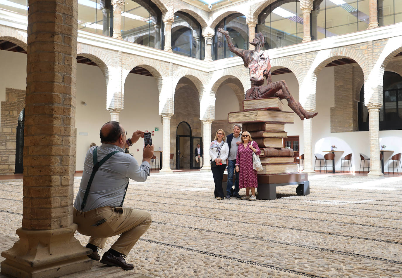 Fotos: la impactante exposición de la escultura de Aurelio Teno en Córdoba