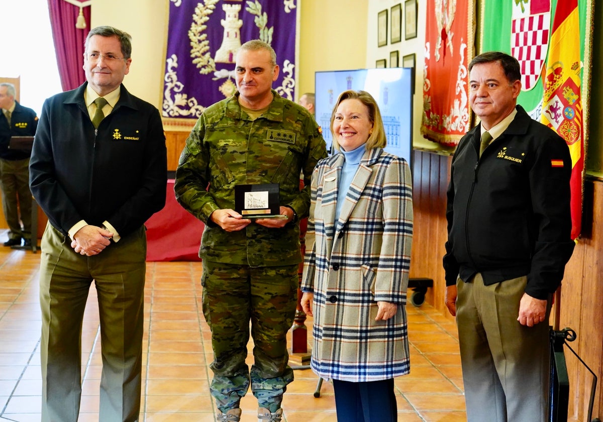 Entrega del premio en el acuartelamiento leonés