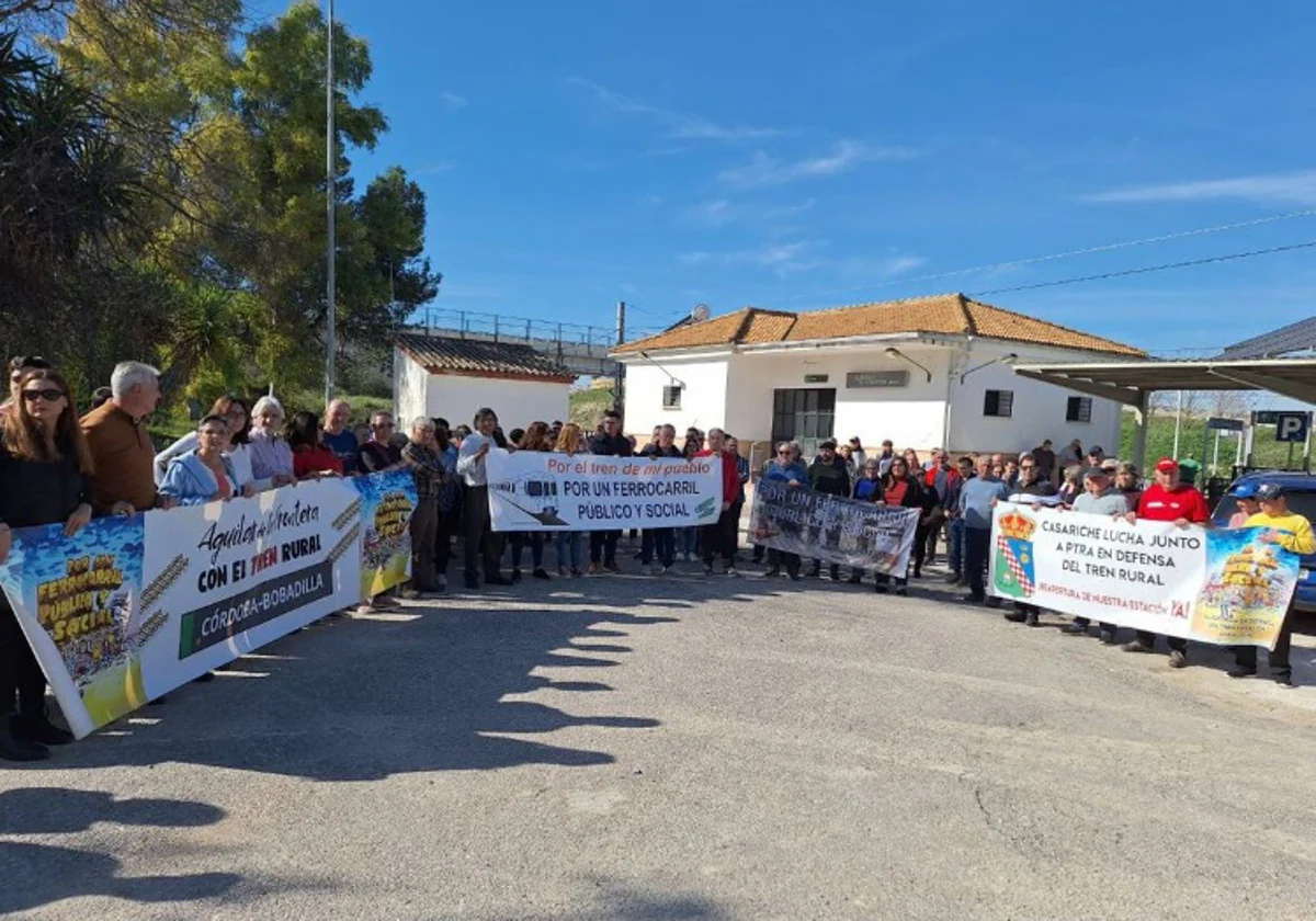 Manifestación de vecinos por la línea del tren