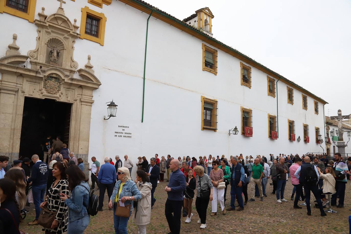 Fotos: el popular y fervoroso Viernes de Dolores en Córdoba