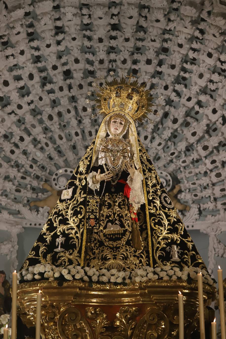 Fotos: el popular y fervoroso Viernes de Dolores en Córdoba