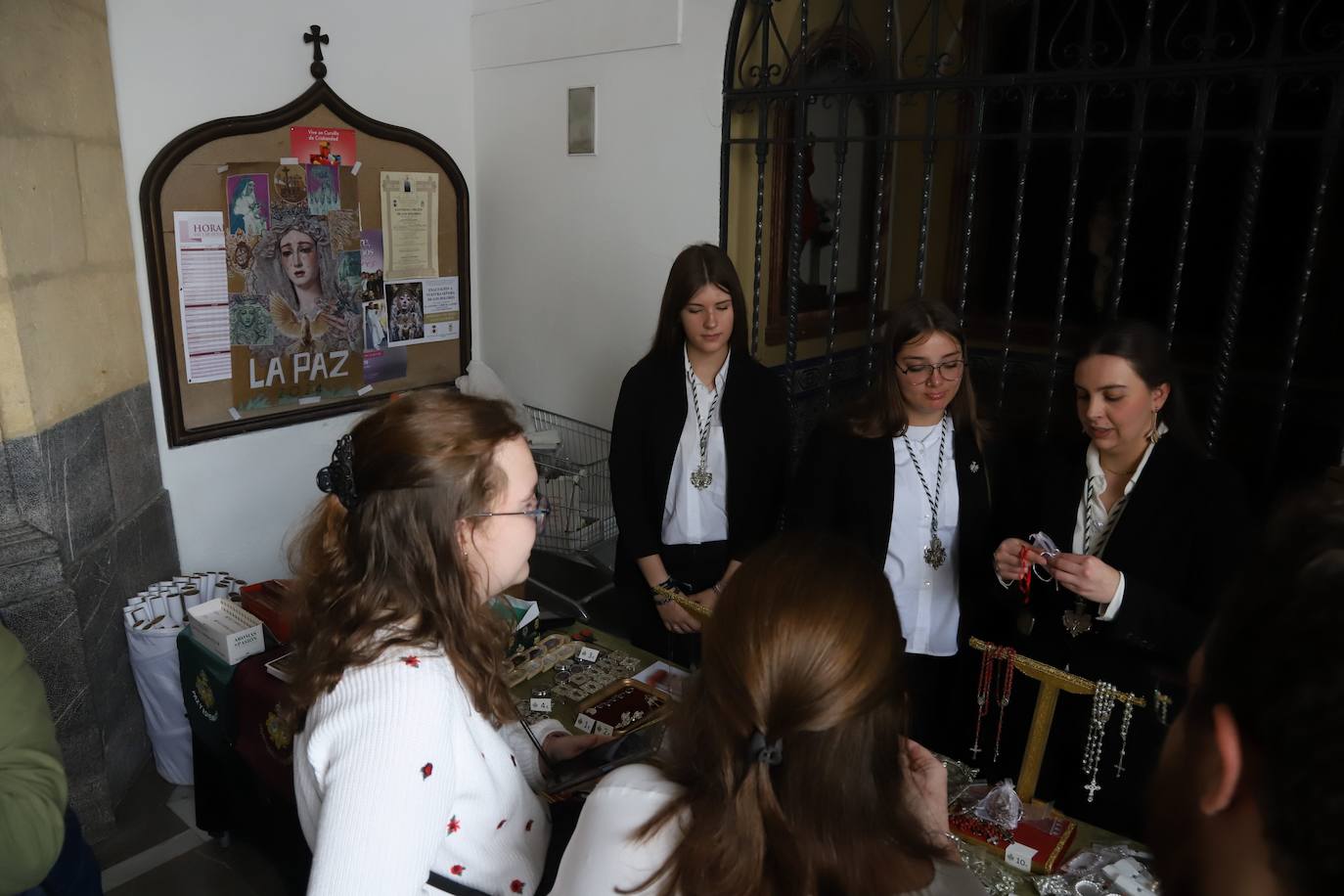 Fotos: el popular y fervoroso Viernes de Dolores en Córdoba